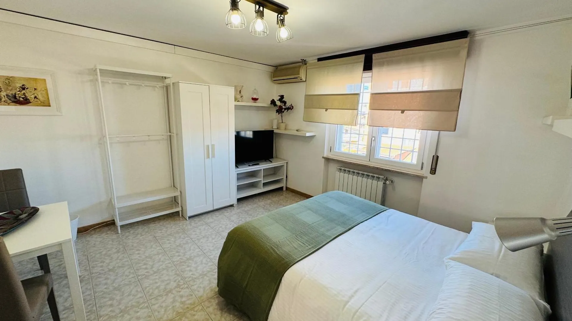 Konukevi Fil Rouge Otel Ciampino İtalya